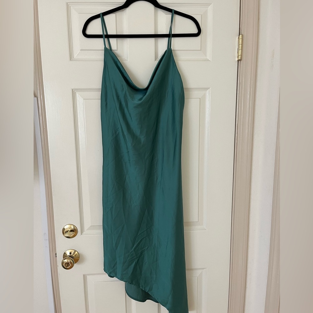Forever 21 Green Satin Midi Dress